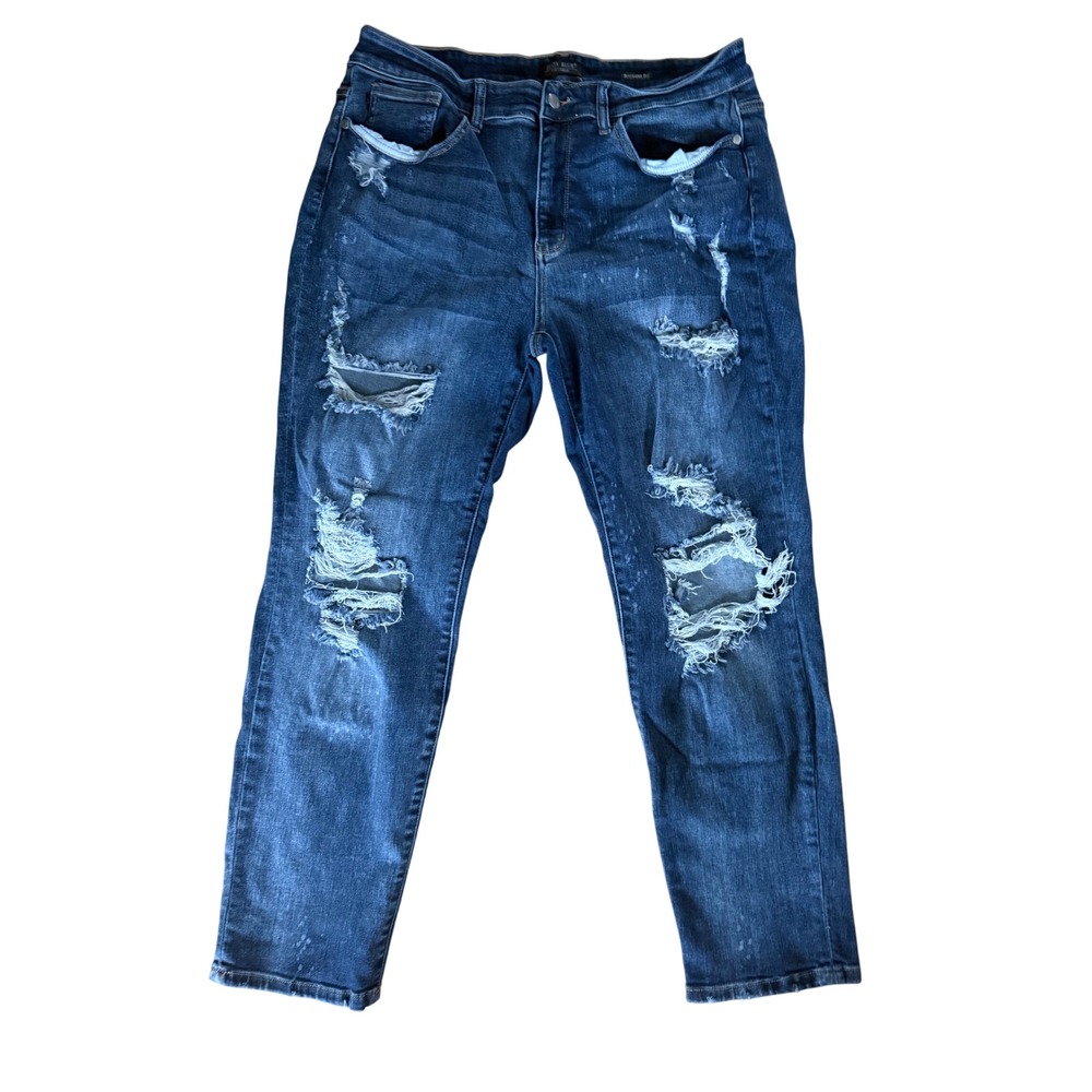 Judy Blue Boyfriend Fit Distressed Jeans Medium Wash 18W JB82363MD-PL